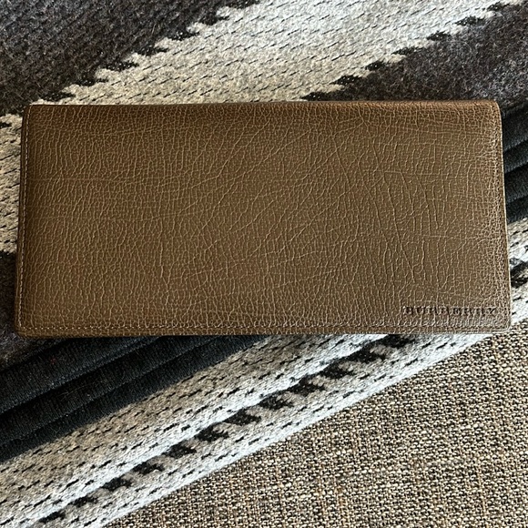 Burberry leather long wallet brown plaid like new! - Picture 2 of 9